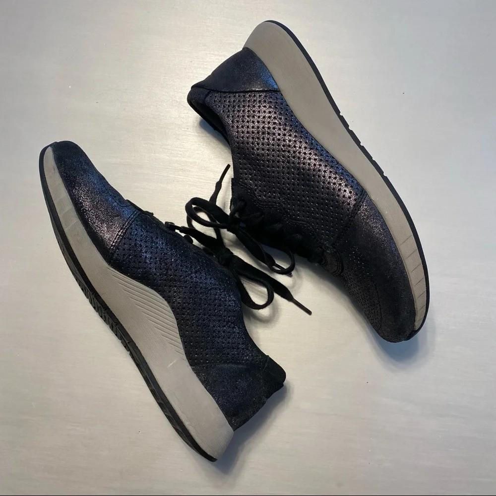 Dansko Christina Black Metallic Suede Athletic Oxford - Picture 4 of 10